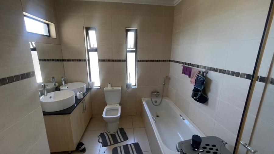 3 Bedroom Property for Sale in Shellyvale Free State